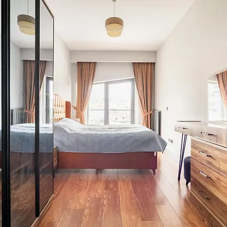 Benesta Taksim No.8 *